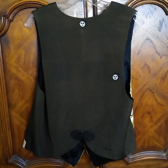Max & Mabel frog closure kimono fabric vest,  Med - Picture 2 of 8